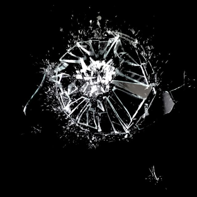 Breaking Glass - 016